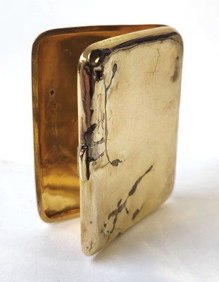 Lot 593 - A 9ct gold presentation cigarette case. Approx....