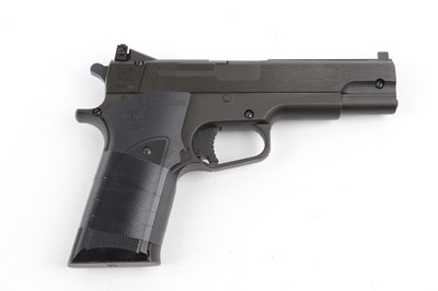 Lot 250 - .177 Crosman C40 Co2 air pistol, in hard case...