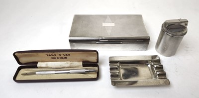 Lot 418 - An Elizabeth II silver cigarette box together...