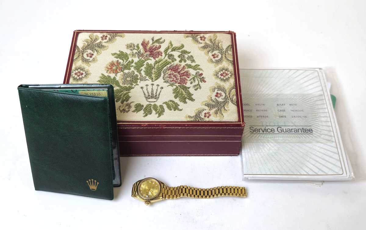 Lot 595 - A ladies 18ct gold Rolex Oyster Perpetual...