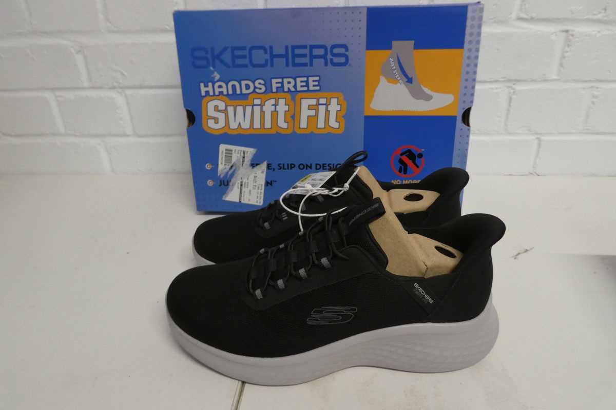 Lot 1315 - Boxed pair of men's Skechers hands free swift...