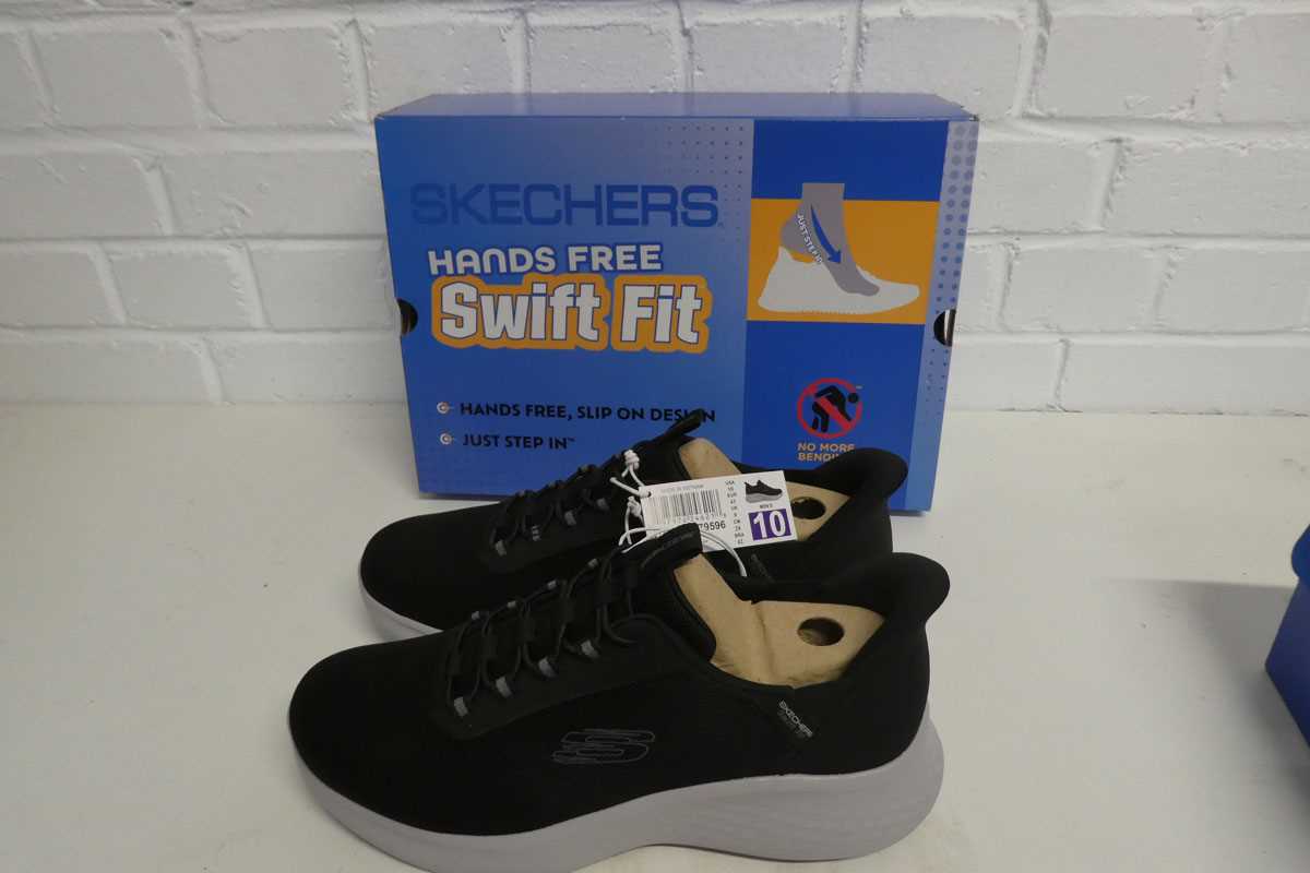 Lot 1320 - Boxed pair of men's Skechers hands free swift...