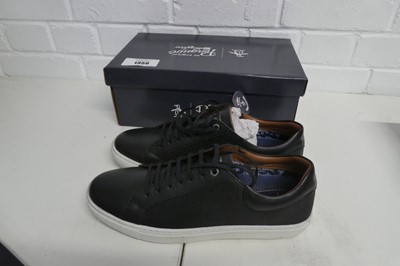 Lot 1356 - Boxed pair of mens Penguin paxton trainers in...