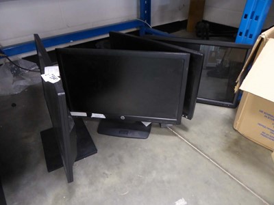 Lot 2341 - 4 monitors for spares and repairs