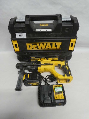 Lot Cased DeWalt (DCH033M2) 18V XR brushless SDS...