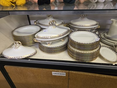 Lot 324 - An assortment of blue and gilt decorated...