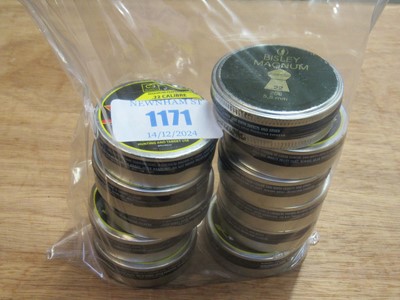 Lot 1171 - 2000 x .22 VMX Pell air pellets, with a tin of...