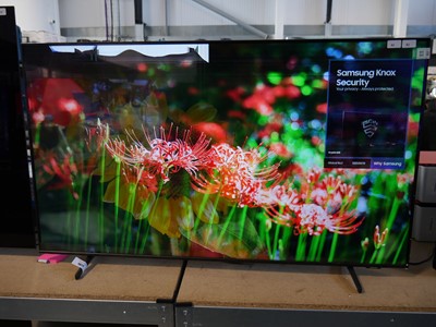 Lot 1017 - 55" Samsung TV with stand, remote and box,...