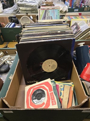 Lot 435 - A tray containing LPs and 45RPM records to...