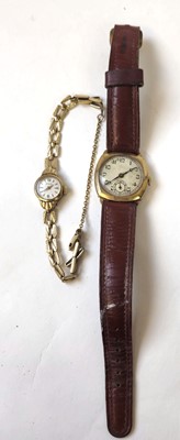 Lot 599 - A gentleman's 9ct gold mechanical wristwatch...