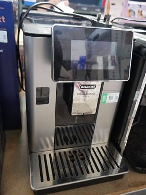 Lot 1112 - Unboxed De'Longhi Primadonna Soul coffee machine