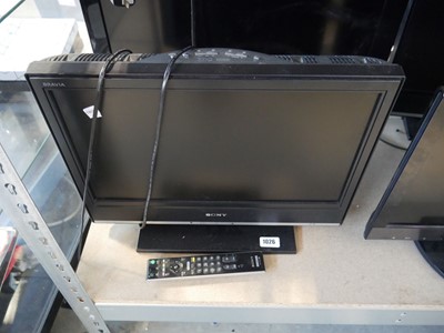 Lot 1026 - Sony 20" TV with stand and remote