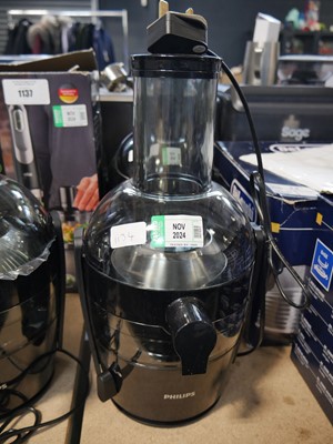 Lot 1134 - Philips juicer