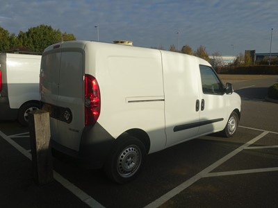 Lot 4002 - (FD63 MHV) 2014 Vauxhall Combo 2300 L2H1 CDTI...