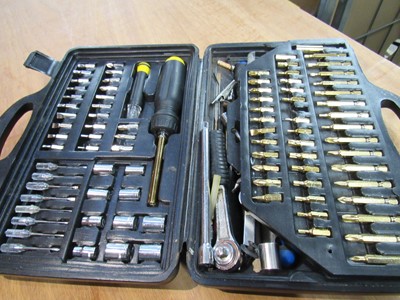 Lot 1185 - Cased screwdriver set