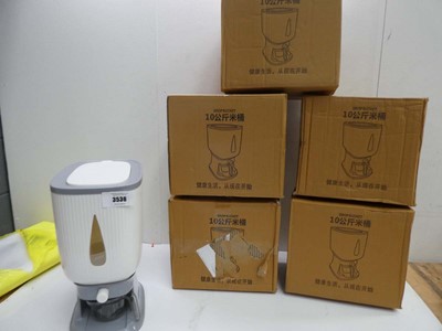 Lot 3536 - 6 x Drop buckets / cereal / food dispensers