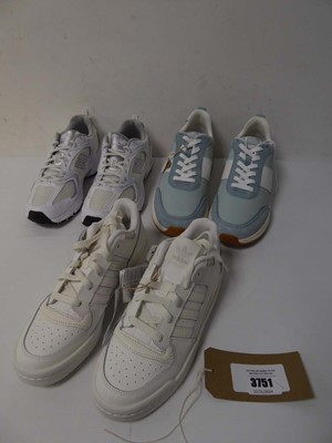 Lot 3751 - Pair of New Balance 530 trainers, white/silver,...