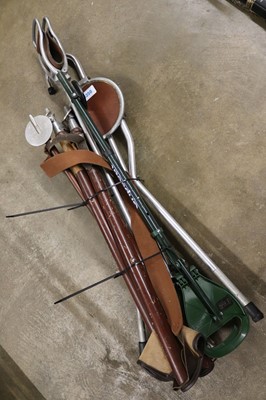 Lot 1350 - Bundle of shooting seats