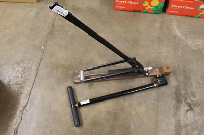 Lot 1362 - Hatsan stirrup pump and one other metal...