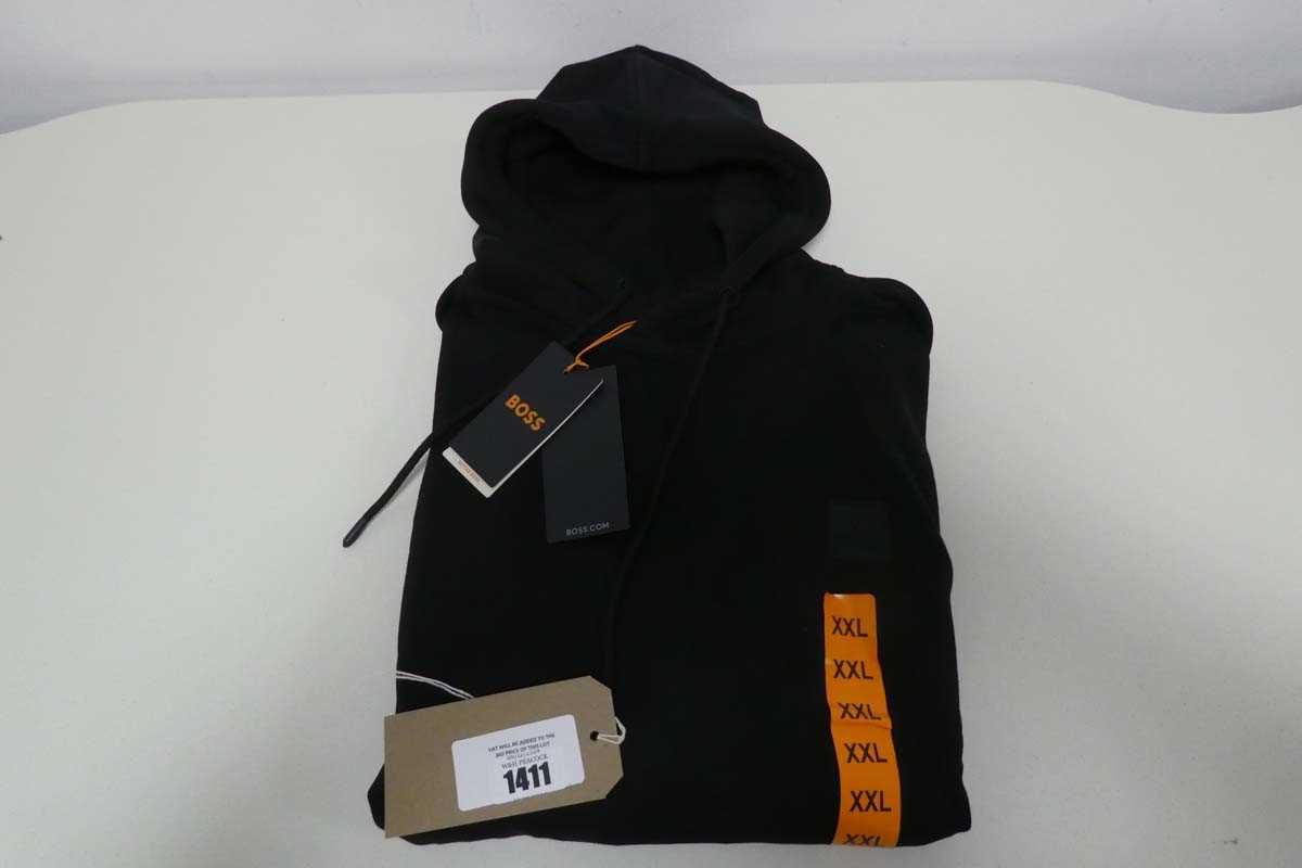 Lot 1411 - BOSS hooded jumper in black size XXL