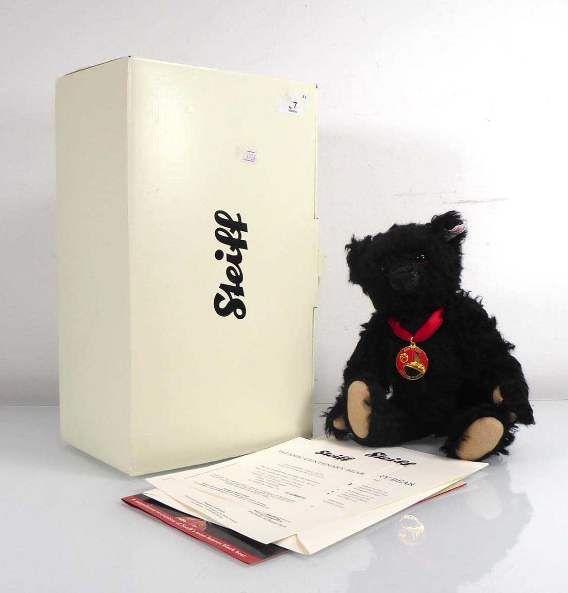 Lot 153 - A limited edition Steiff bear 'Titanic...