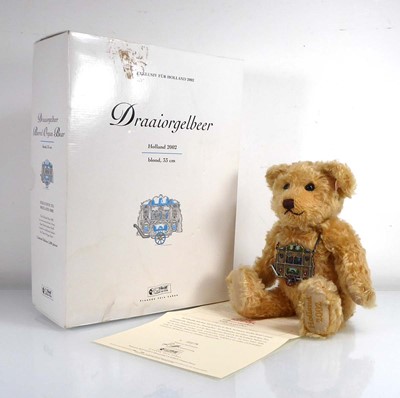 Lot 156 - A limited edition Steiff bear 'Dreborgelbar',...