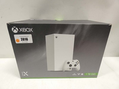 Lot 2010 - Xbox Series X 1TB with accessories and box