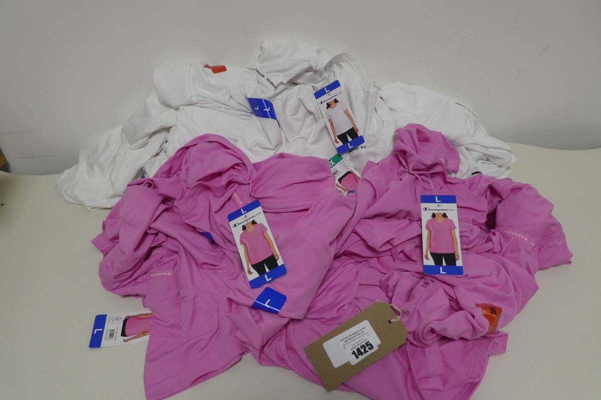 Lot 1425 - Approx. 20 ladies Champion t-shirts