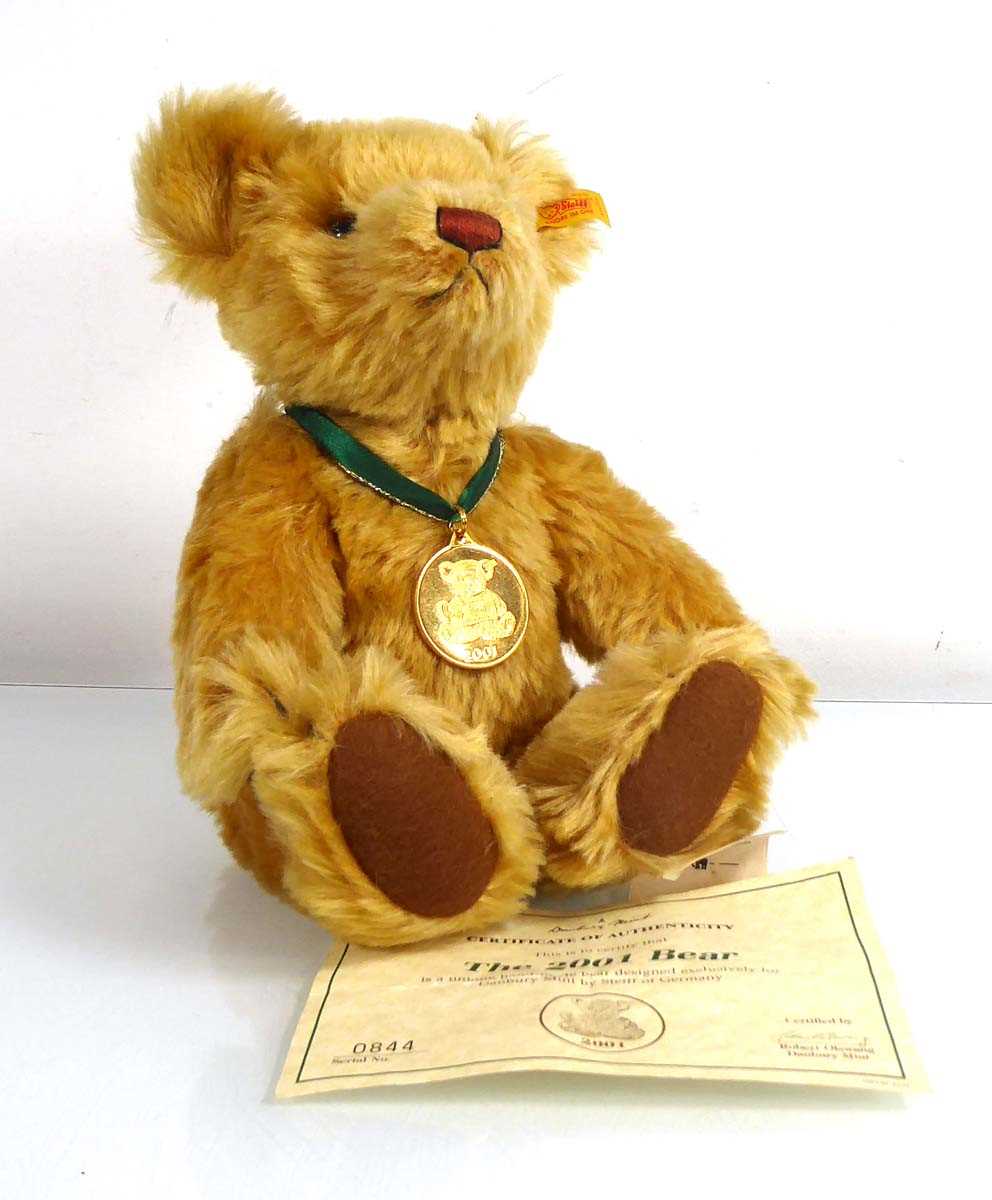 Lot 159 - Steiff for Danbury Mint, a fully jointed bear,...