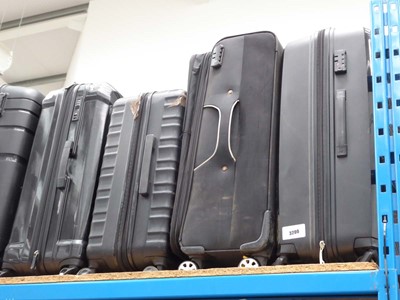 Lot 3208 - 3 Mixed style large suitcases