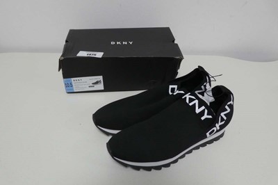 Lot Boxed pair of ladies DKNY slip on trainers in...