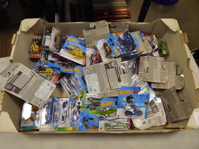 Lot 2532 - Tray containing die-cast vehicles