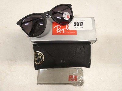 Lot 2017 - Ray-Ban RB4171 Chris sunglasses with case and box