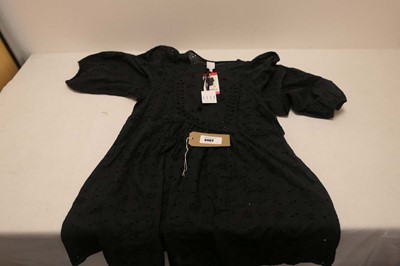 Lot 3462 - 20 Elle black dress