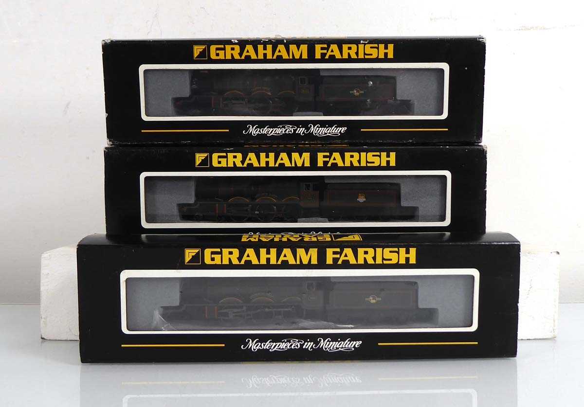 Lot 172 - Three Graham Farish N gauge Castle Class locos...