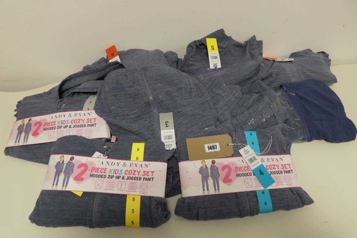 Lot 1497 - Approx. 10 chldren's hooded zip up jackets and...