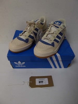 Lot 3777 - Boxed pair of men's Adidas Forum Low trainers,...