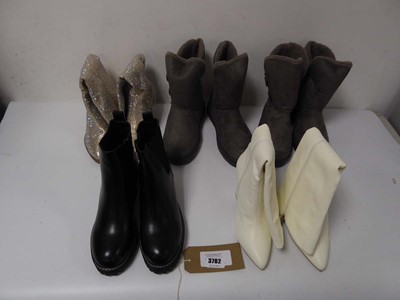 Lot 3782 - 5 pairs of ladies boots of various styles and...