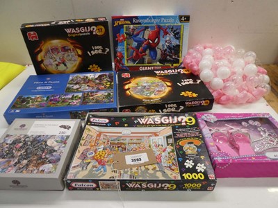 Lot 3593 - Wasjigs?, Jigsaws, Play pit balls and Princess...