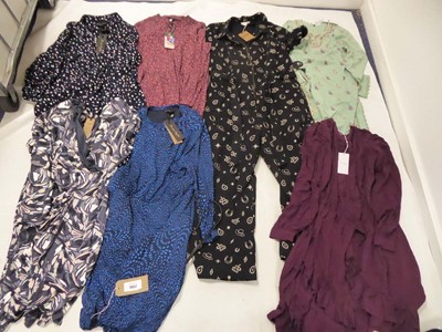 Lot 3857 - Selection of clothing to include Phase Eight,...