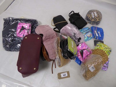 Lot 3879 - Selection of various bags