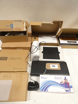 Lot 2436 - Quantity of various boxed routers