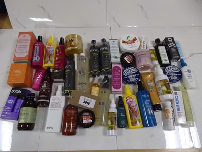 Lot 3916 - Selection of various hair care and styling...