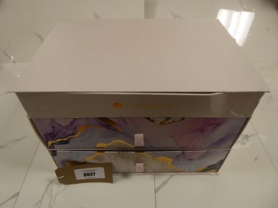 Lot 3927 - Glossybox beauty advent calendar