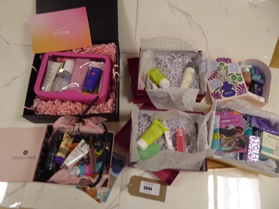 Lot 3944 - 6x Beauty subscription box sets to include...