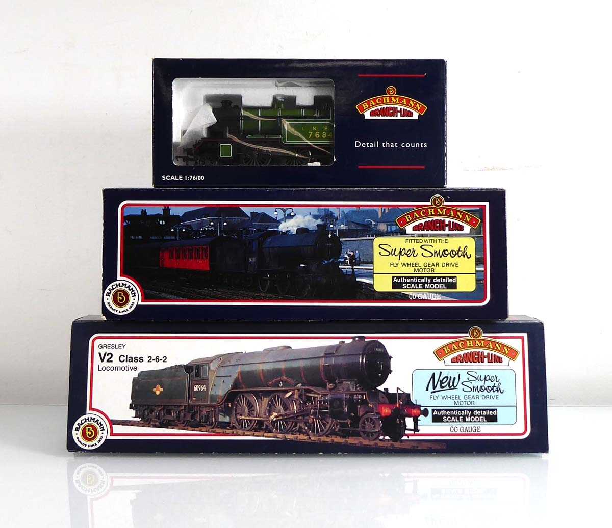 Lot 191 - Three Bachmann OO gauge locos: 31-853 J39,...