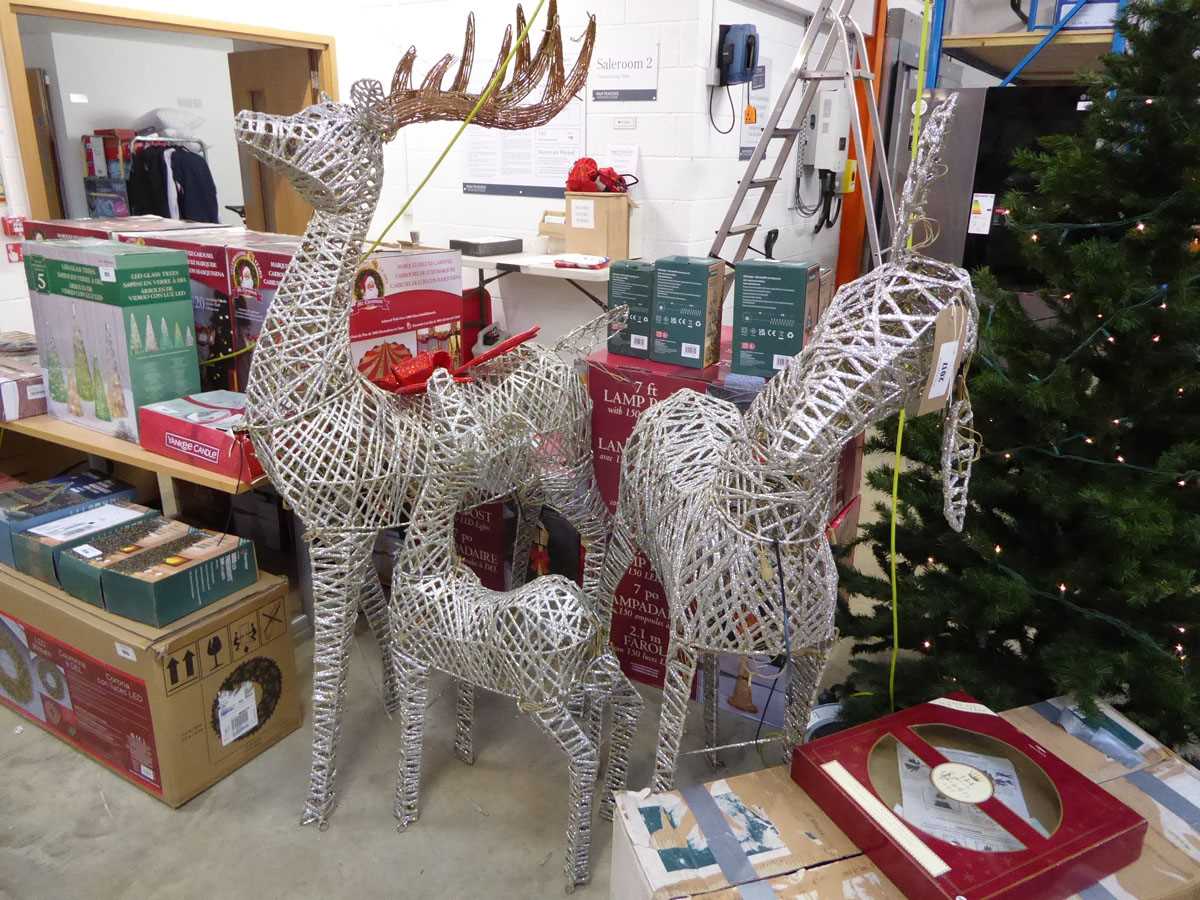 Lot 2017 - Large 3 piece silver glittered outdoor deer...