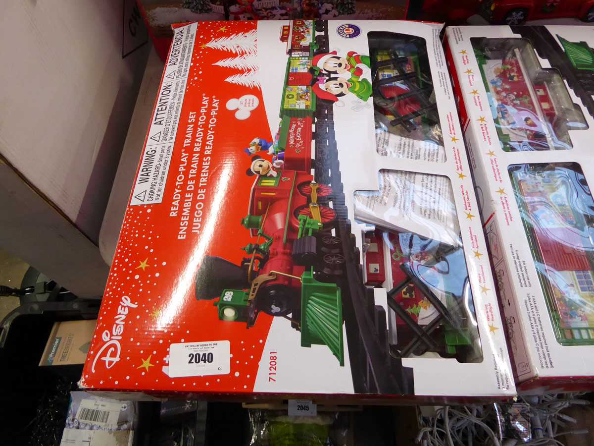 Lot 2040 - Disney Ready-to-Play train set