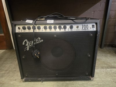 Lot 1 - A Fender Roc.Pro700 combo amplifier