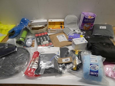 Lot 3958 - Mixed bag including health care products,...